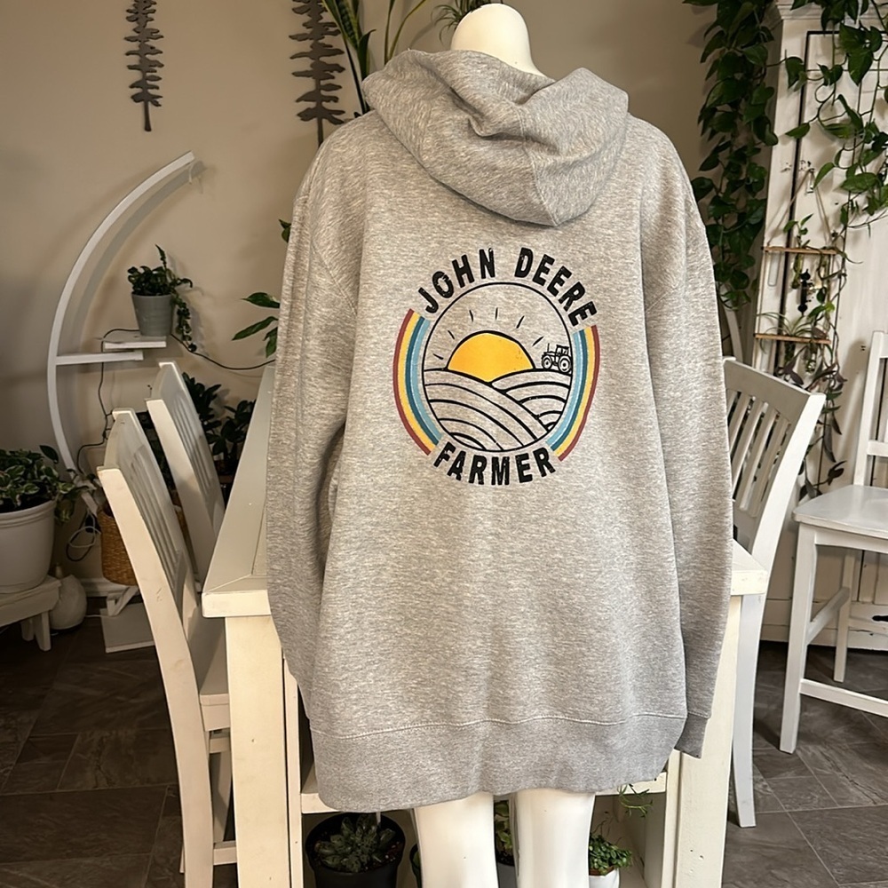 John Deere gray hoodie new with tags size 2 XL 60% cotton 40% polyester